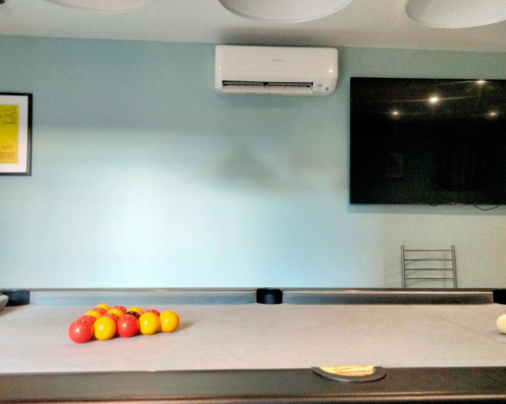 Mancaves_Summer Houses